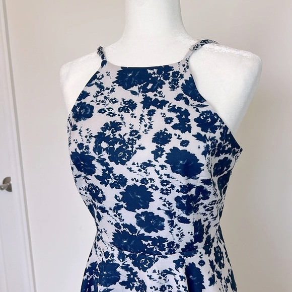 Lulu’s In Living Splendor Summer Blue Floral Fit & Flare Dress Size Large - Picture 6 of 11